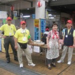 防犯協議会の方々に見守っていただいています