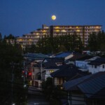 中秋の名月(佐竹台1丁目から 2020年10月1日)
